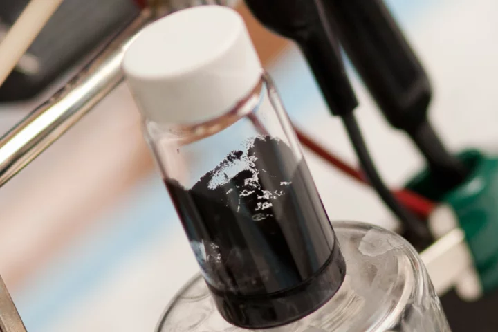 The liquid suspension that has been dubbed "Cambridge crude" (Image: Dominick Reuter)