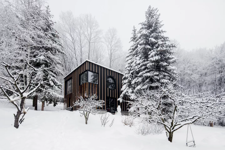 T2.a Architects' Black Magic House (Photo: Zsolt Batár)