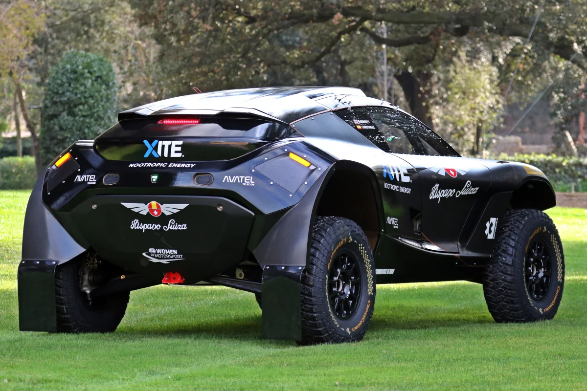 Hispano Suiza loses its rolling 1930s-style fenders for the raised flares of electric off-road racing