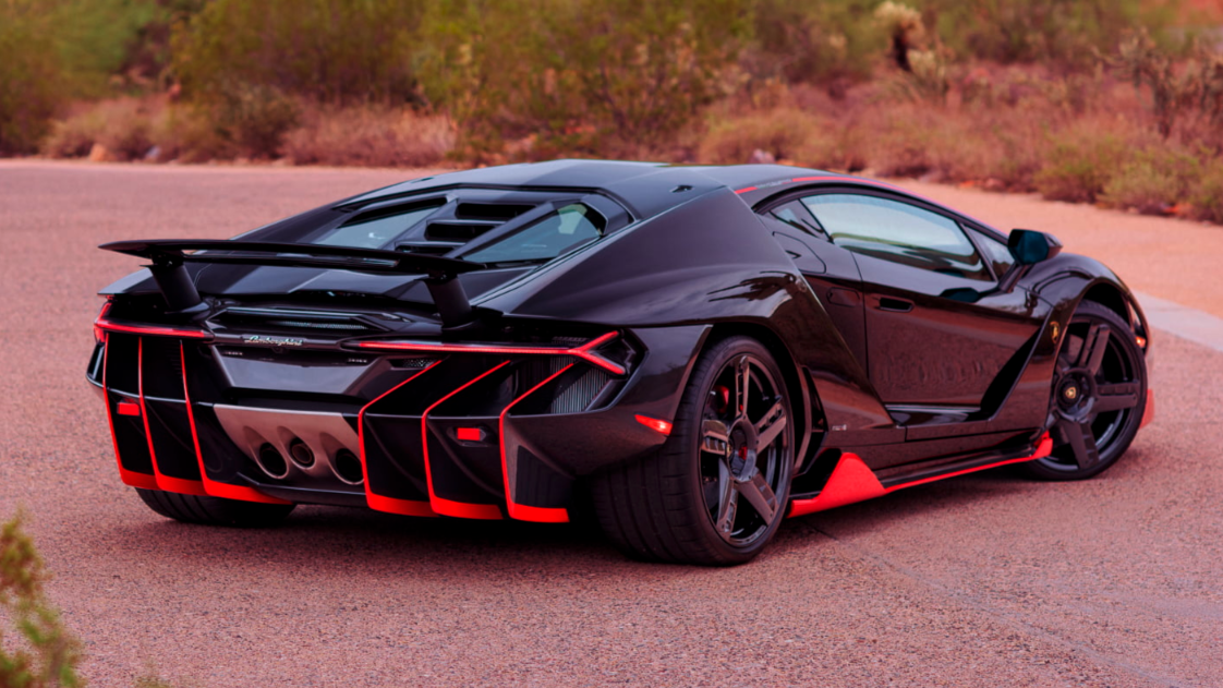 2018 Monterey Car Week Auction Report | 2017 Lamborghini Centenario LP770-4 | Estimate: from $2,750,000 to $3,000,000 | Failed to reach reserve price. High bid: $2,250,000 | Auction: Mecum | Lot S107 | Official Description