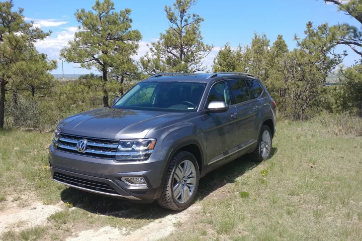 The Atlas takes on extremely competitive contenders in the midsize three-row segment and makes a good showing for itself