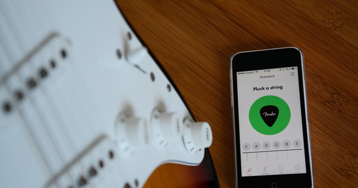 Fender's first app is a guitar tuner for iPhone