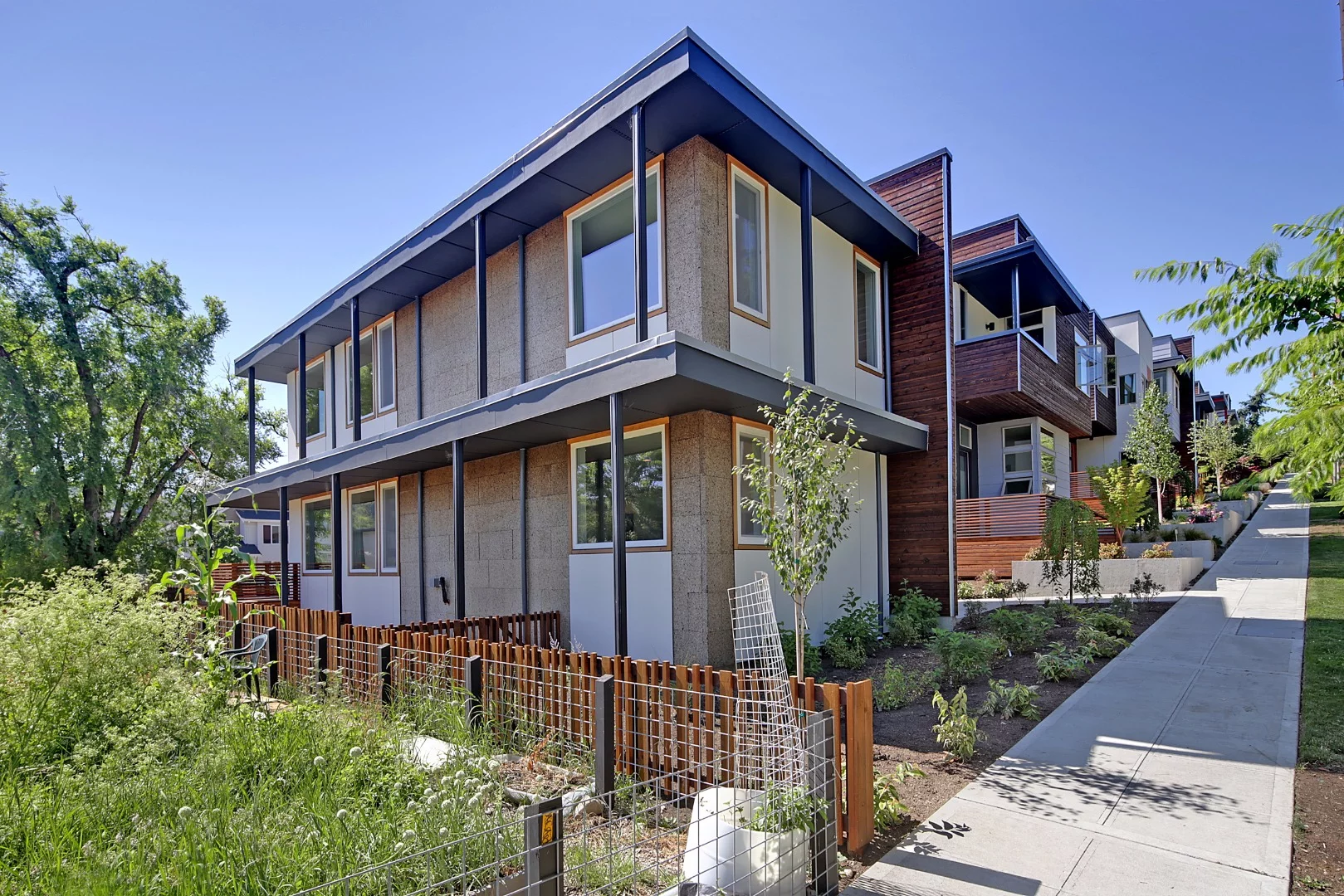 The exterior of 4445 33rd Avenue South