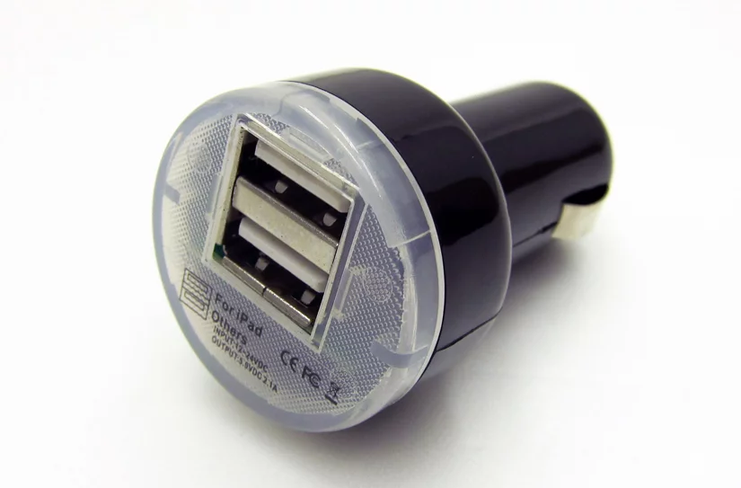 Thanko DC 12-24V socket adapter