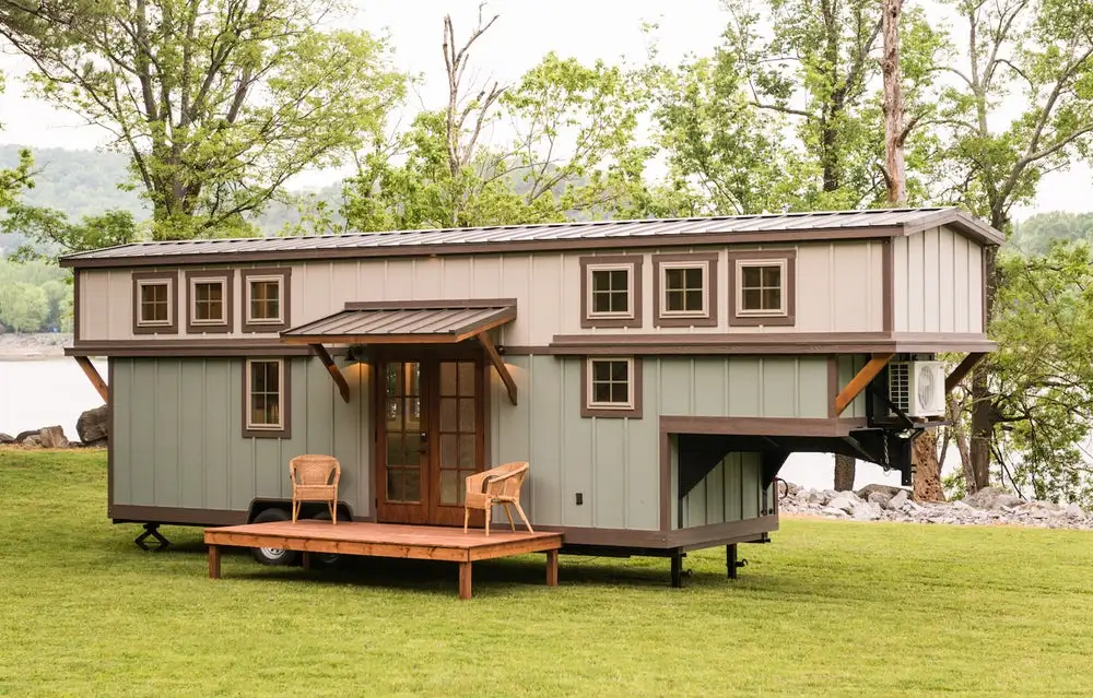 The Retreat has a total floorspace of 416 sq ft (38.6 sq m) and can sleep up to six people