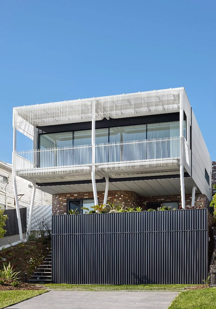 Greenacres' upper area is supported by steel beams likened to paperclips by the firm