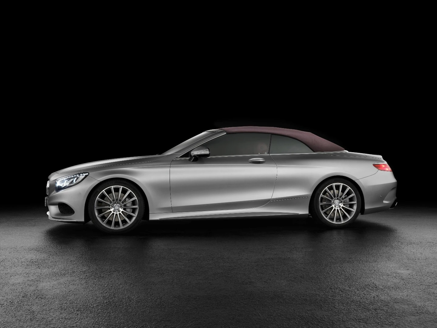 The S-Class sleek profile apes that of the Coupe