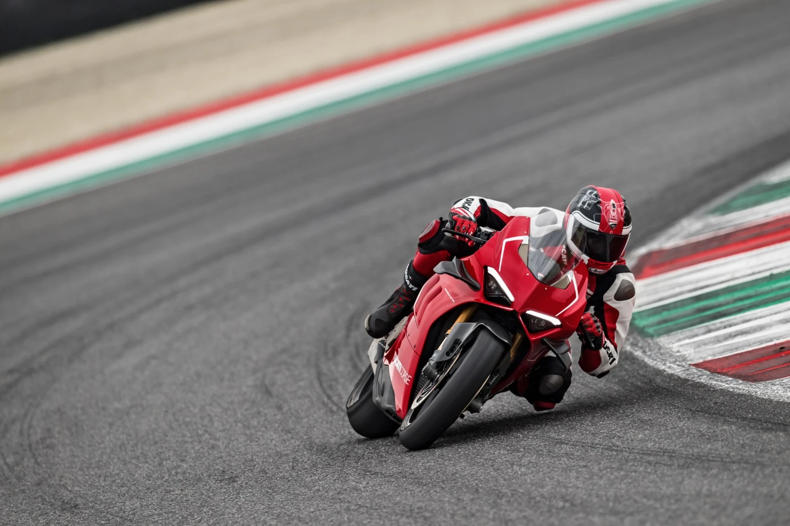 2019 Ducati Panigale V4R: all the handling prowess of the mighty V4S, but with a smaller, higher-revving engine