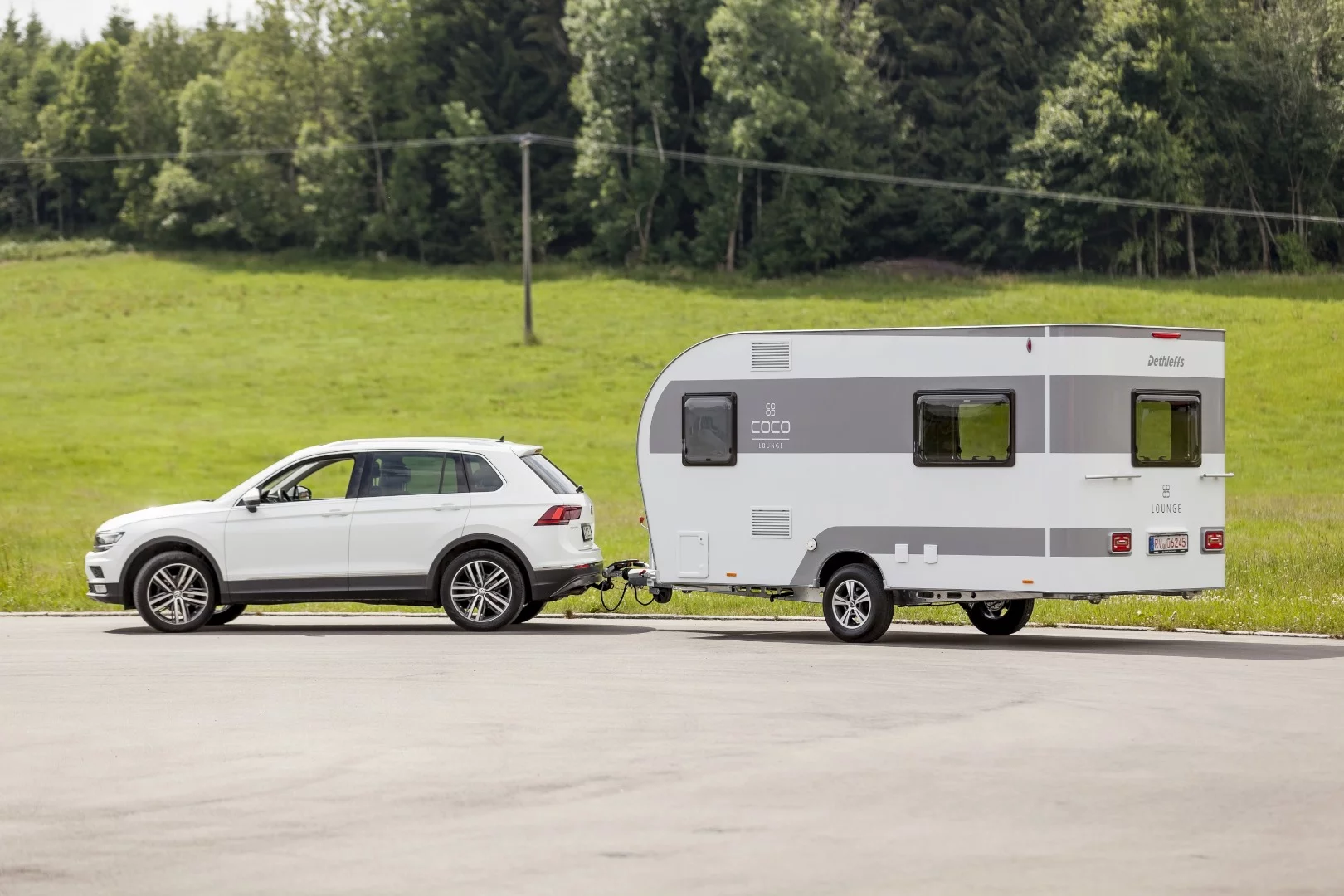 With a weight just over 1,550 lb, the Coco is designed to be easy to tow but roomy and comfortable