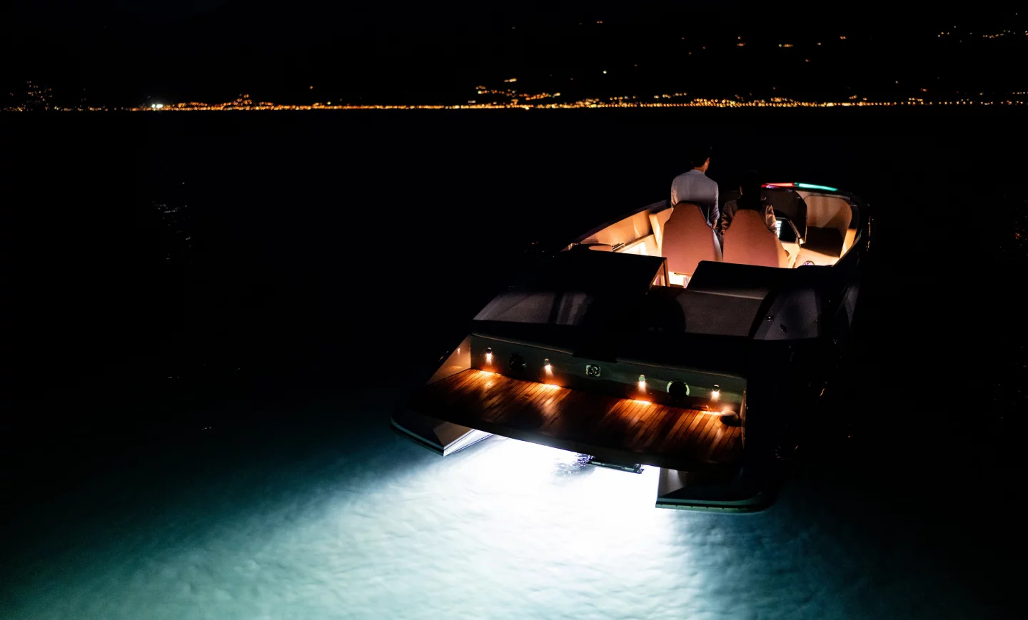 LED ambient lighting and underwater LEDs allow for nocturnal adventures