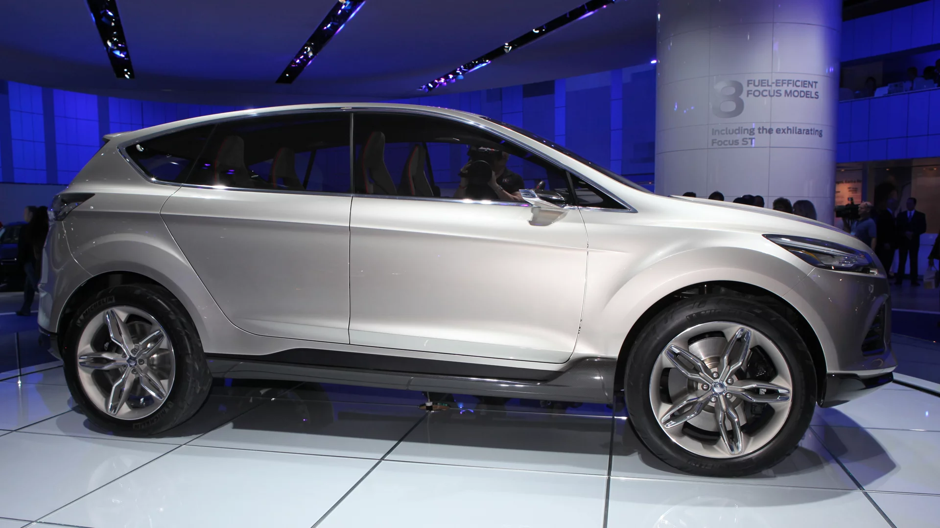 This Monday at the Detroit Auto Show 2011, Ford introduced the public to its Vertrek compact SUV concept