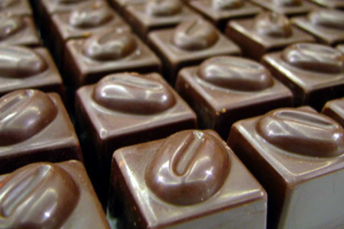 Eating high levels of chocolate could be associated with a significant reduction in the risk of certain cardiovascular disorders (Photo: Kirti Poddar on Flickr)