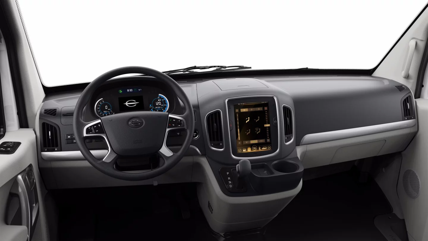 Chanje V8070 interior