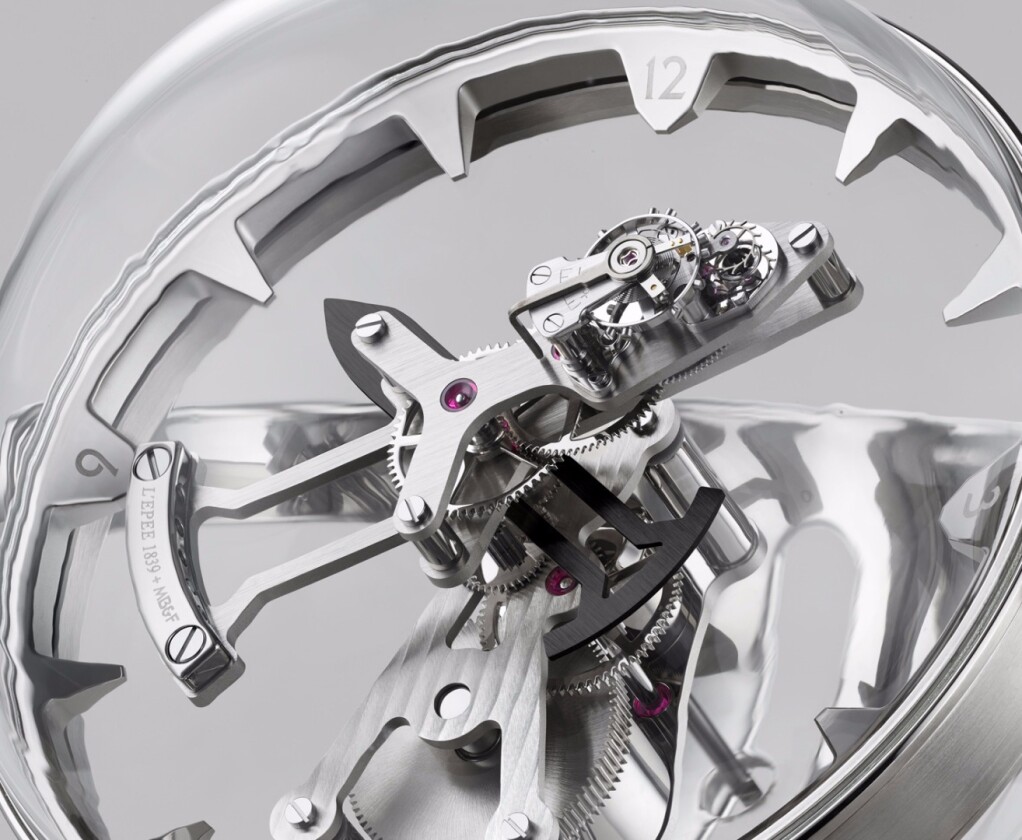 The Octopod's escapement – the cogs and machinery that precisely keep time – are mounted on the minute hand