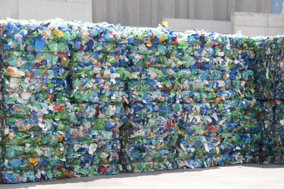 Discarded plastic items await recycling (Photo: Shutterstock)