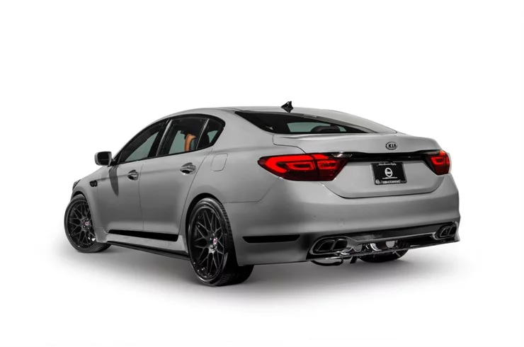 The K900's boot has space features a helmet dryer