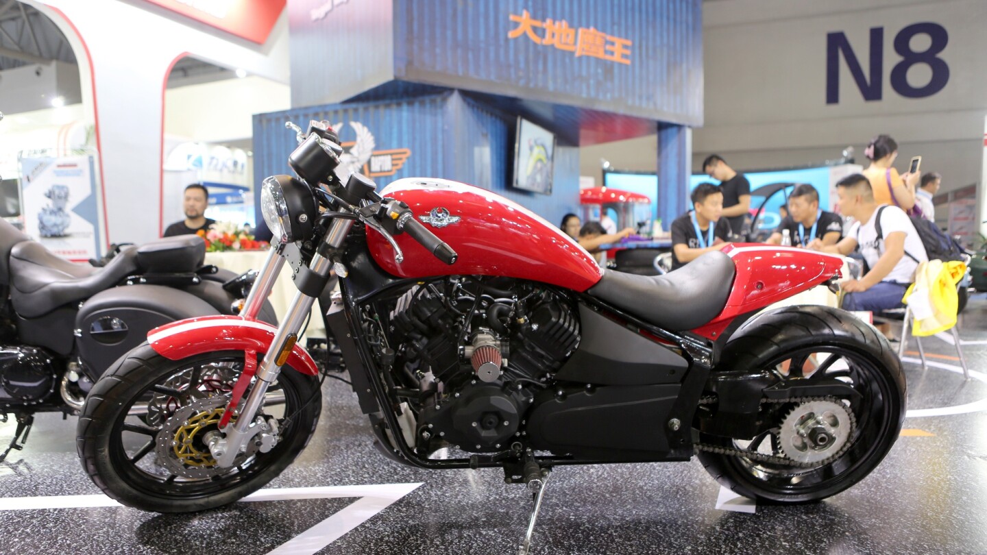 The pick of the Regal-Raptor display was the new Pilder 650V Pro-Street, a liquid-cooled V-twin producing 39 kW (53 hp) at 6,750 rpm