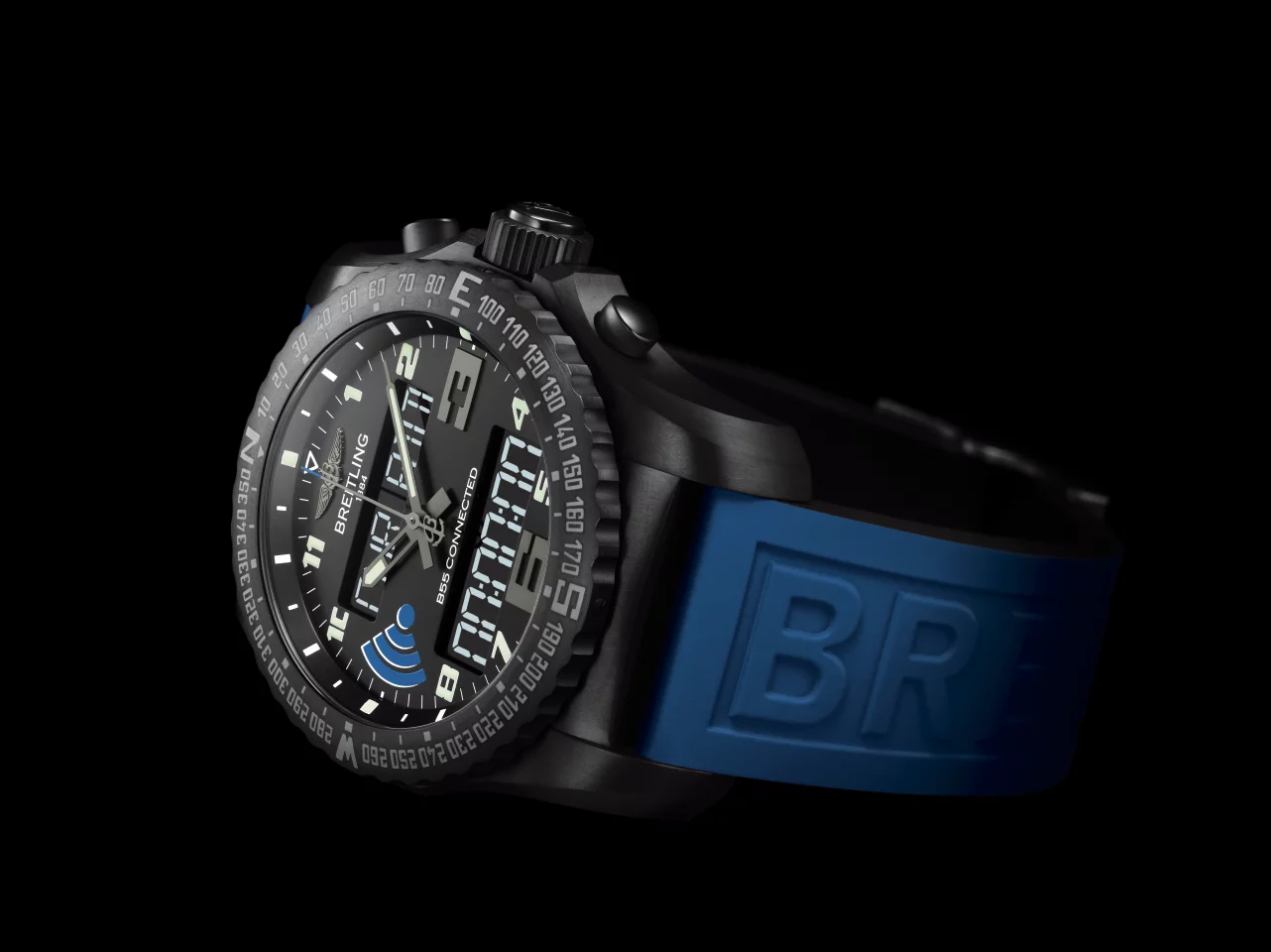 The Breitling B55 Connected has a thermocompensated superquartz movement