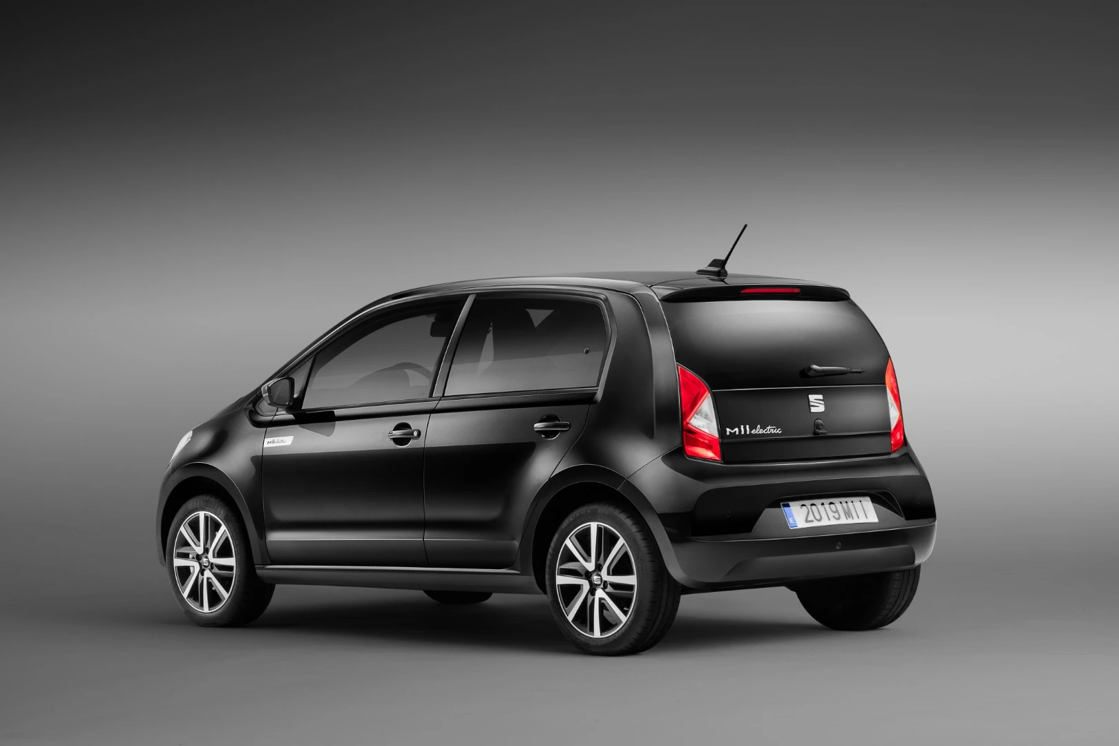 Though actual pricing is yet to be announced, Seat is indicating that the Mii electric will sit firmly at the affordable end of the EV market