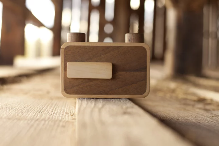 The ONDU 135 Pocket Pinhole camera is the baby of the ONDU Pinhole Camera line