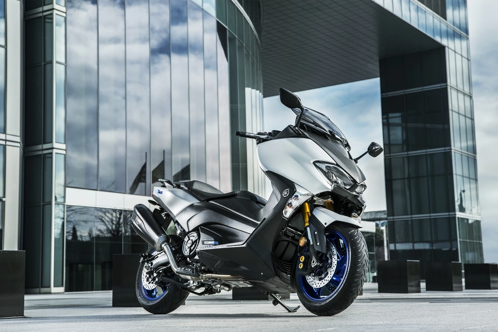 2018 Yamaha Tmax SX Sport: capable in the hills, killer in the city