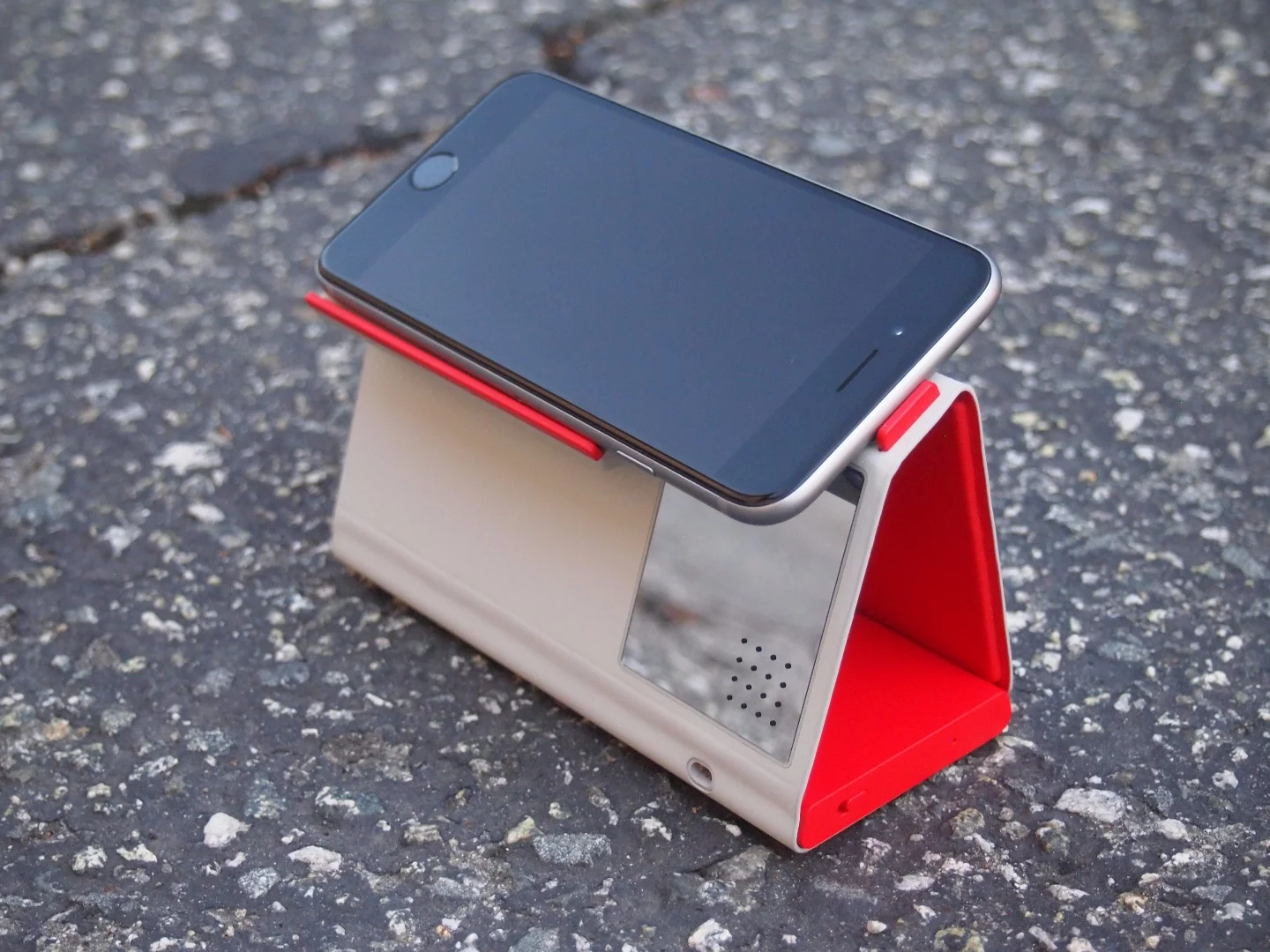 The Oak dock is compatible with an iPhone 6 Plus, but requires an extra support to hold one