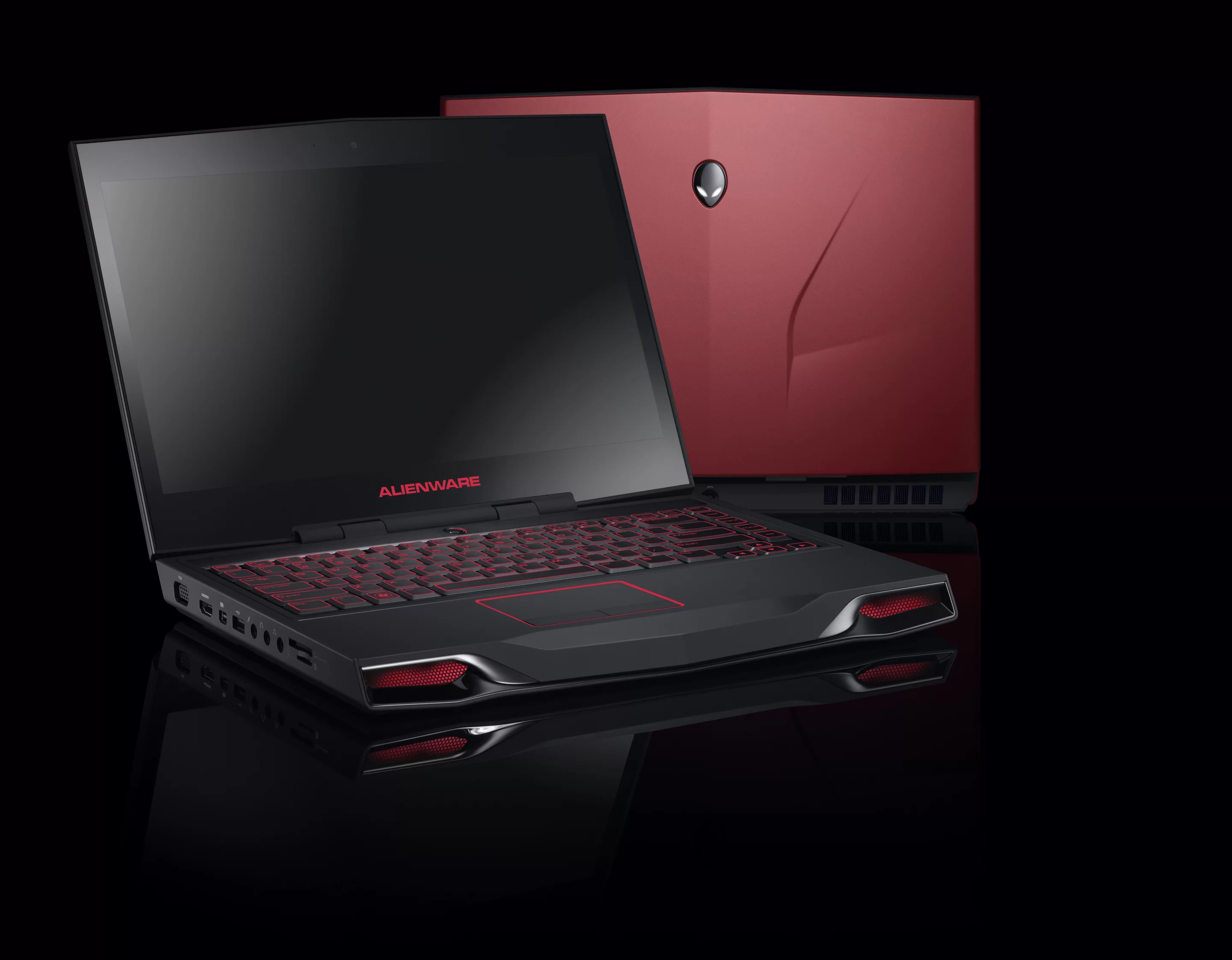 Alienware's new M14x gaming notebook (Images courtesy of Dell, Inc)