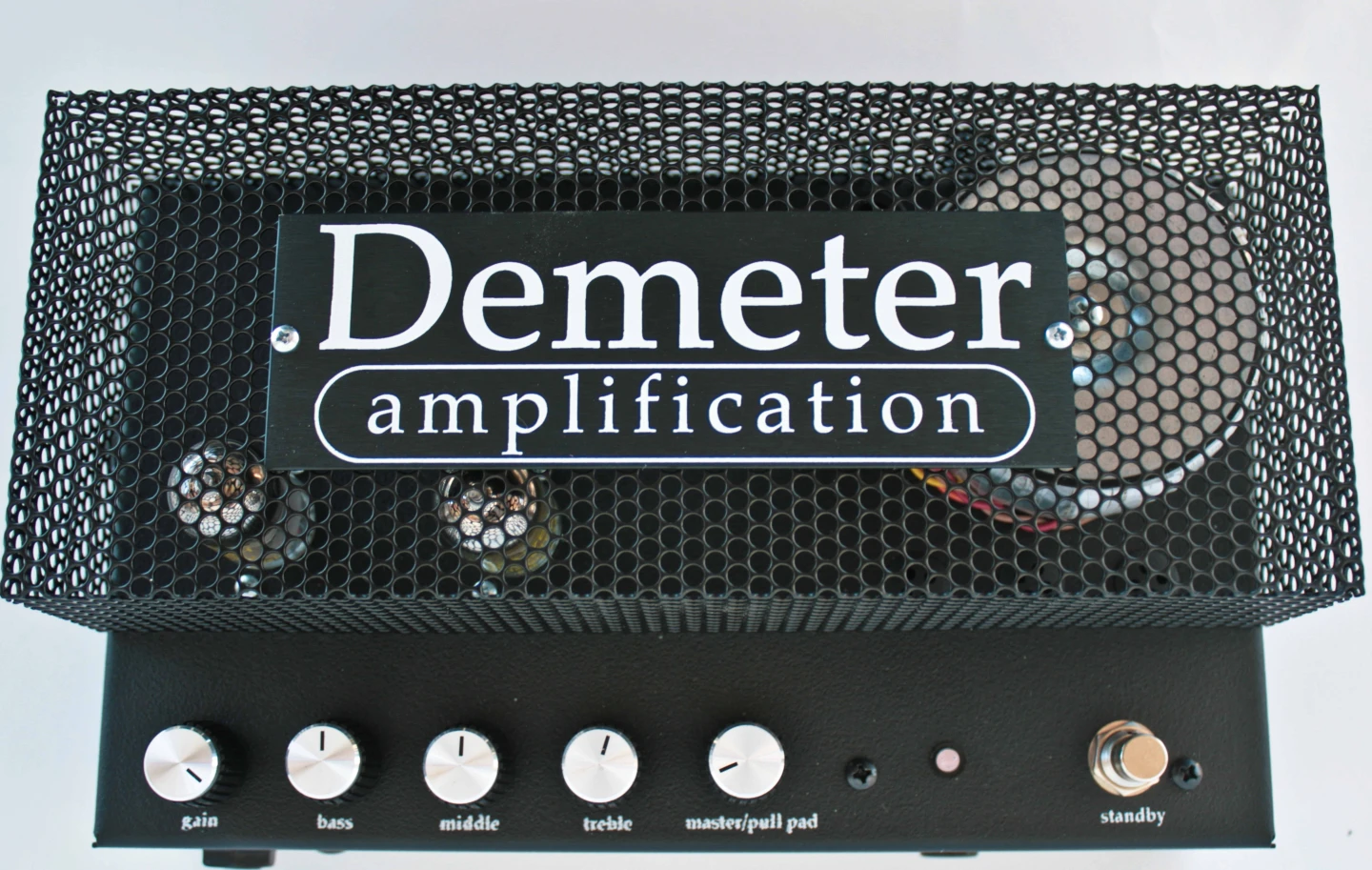 The Mighty Minnie features a Jensen audio transformer, an audiophile-grade Class-D power amplifier, and the same hand-wired, clean channel Demeter tube pre-amp as the company's TGA-3