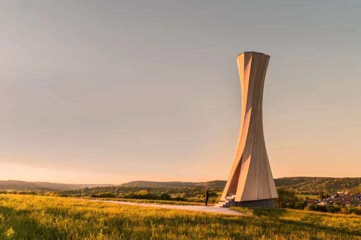 Though the Urbach Tower certainly makes for an impressive spectacle, the hope is that it acts as a proof-of-concept for a form of self-shaping architecture