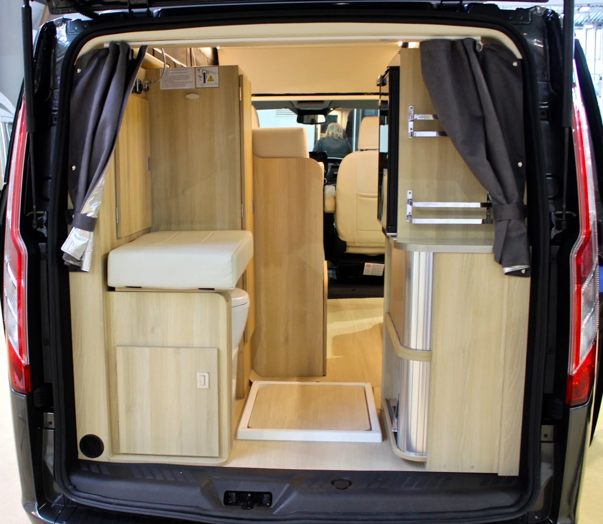 The Dreamer Cap Land Select includes a rear bathroom