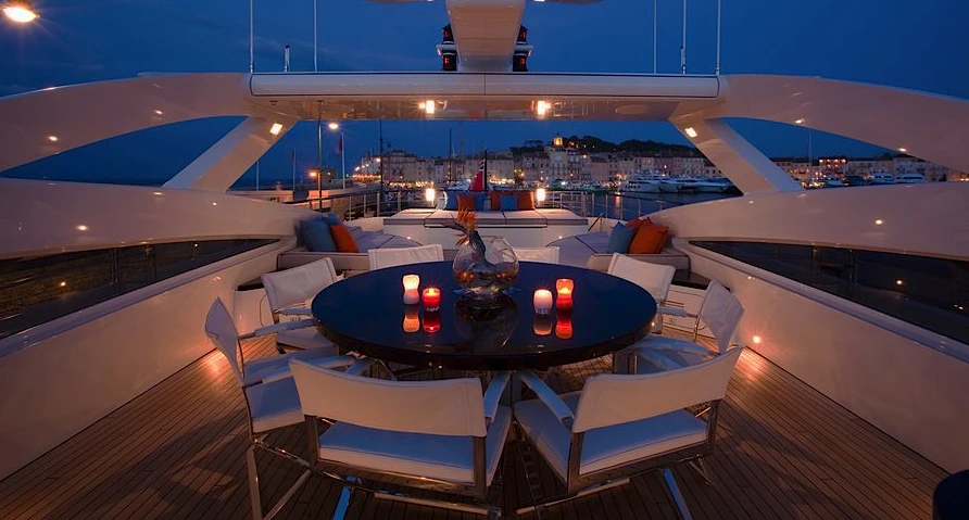 M/Y Aurelia topside dining area