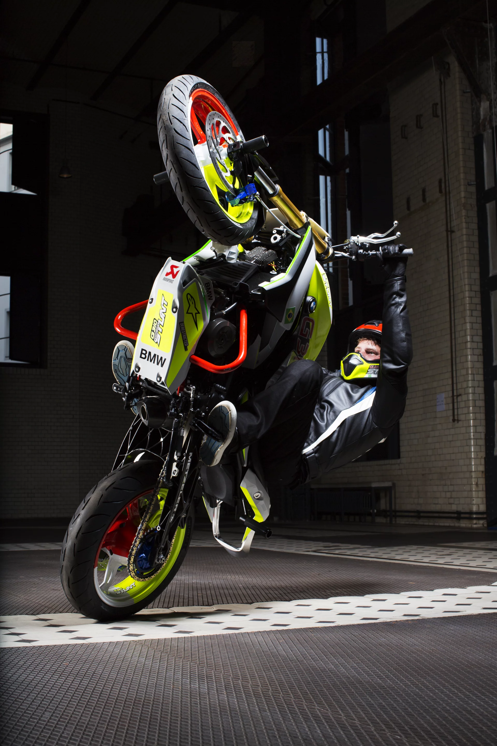 Christian Pfeiffer rides the BMW Concept Stunt G 310: circle wheelie