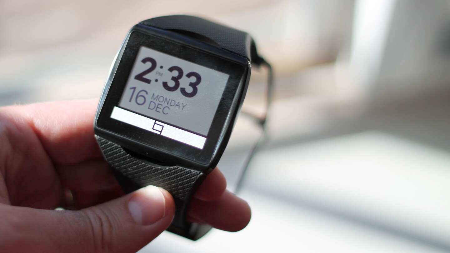 The Toq's Mirasol display looks terrific, and holds up nicely in direct sunlight