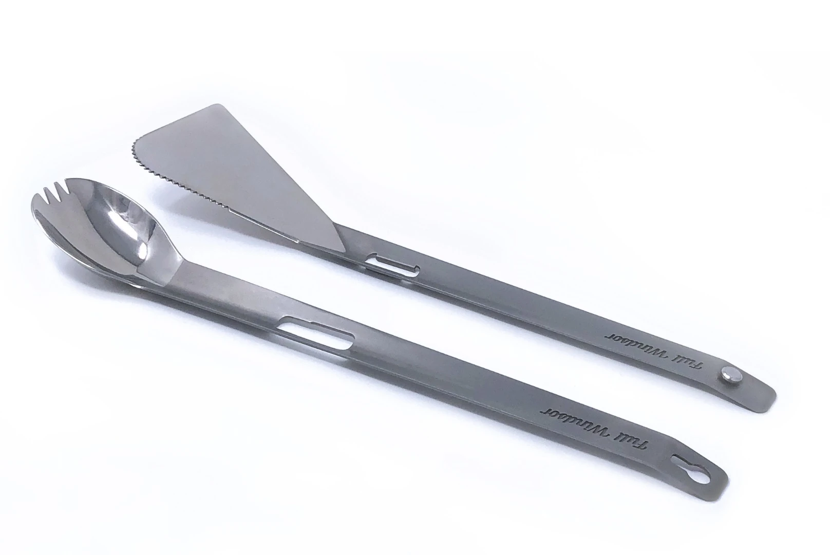The Splitter is made up of two components, a long spork and a spatula