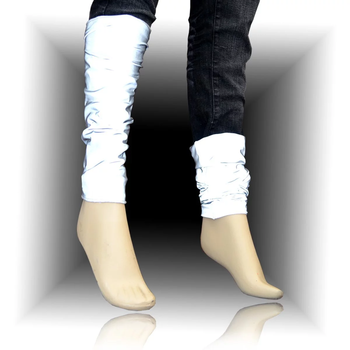 The XL version works as a leg wrap