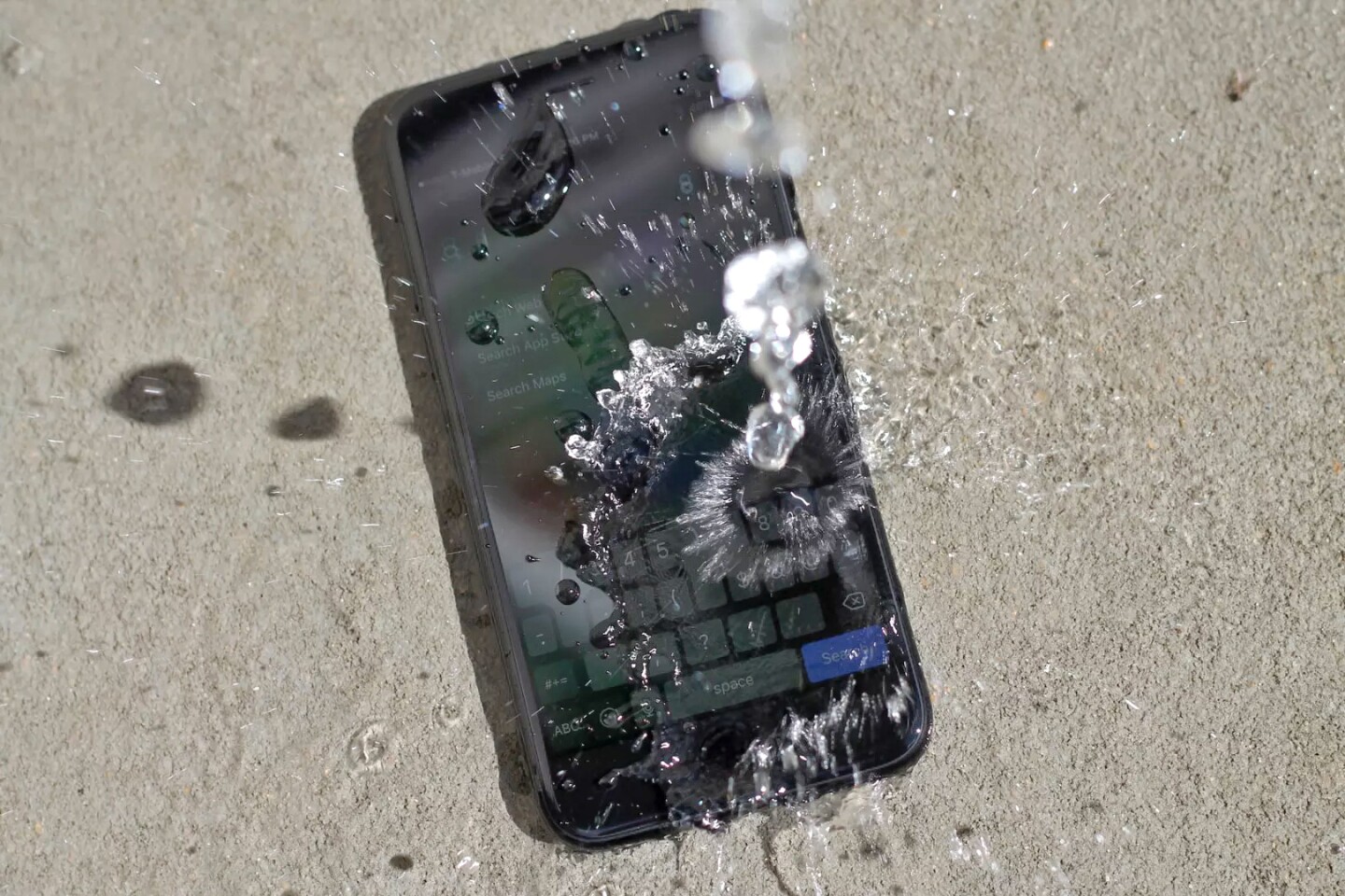 Testing the iPhone 7's IP67 water resistance