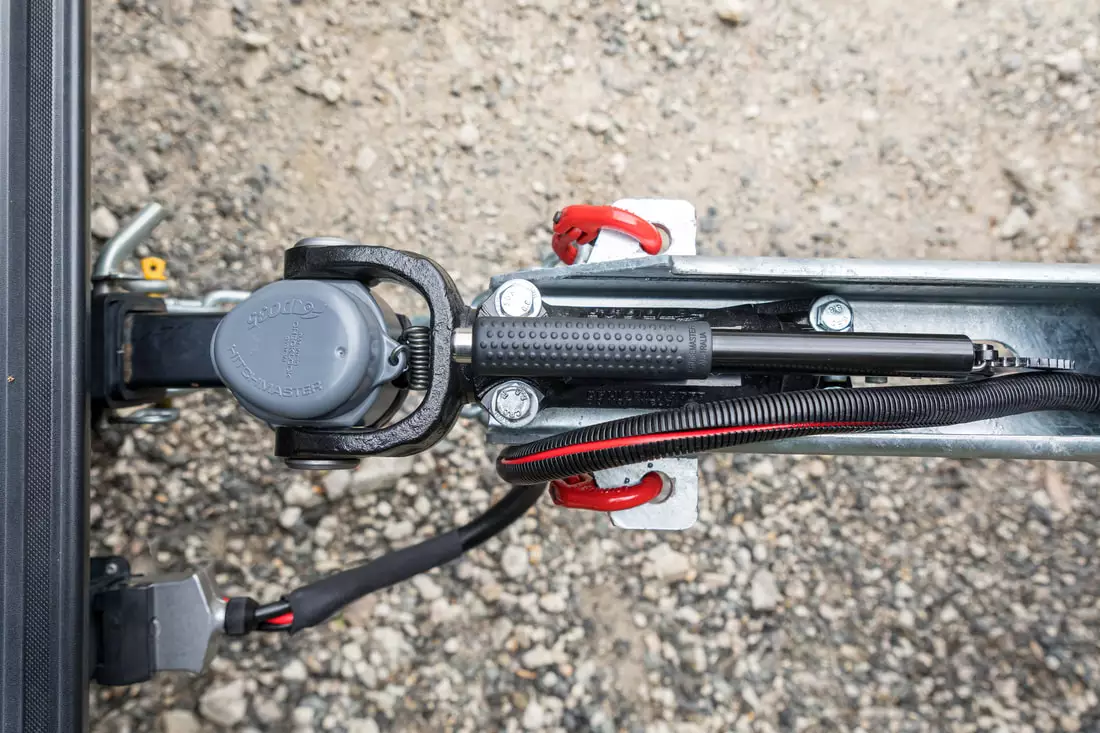 Offtrax uses a Cruisemaster DO35 off-road coupling with hand brake