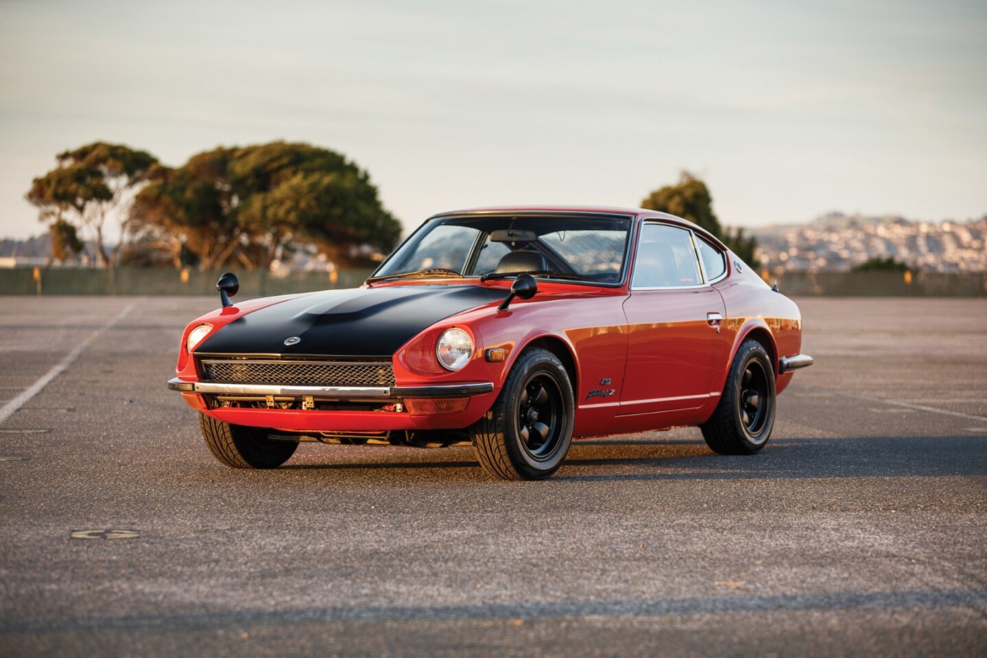 The record for a Fairlady Z 432 is $253,000 (RM-Sothebys | Amelia Island, 2015) with the 1970 Z432R model above selling for $170,500 (RM-Sothebys | Amelia Island, 2017). The record for the rarer Z432R was claimed at JPY¥885,500 ($809,022) by BH Auction in Tokyo on January 12, 2020