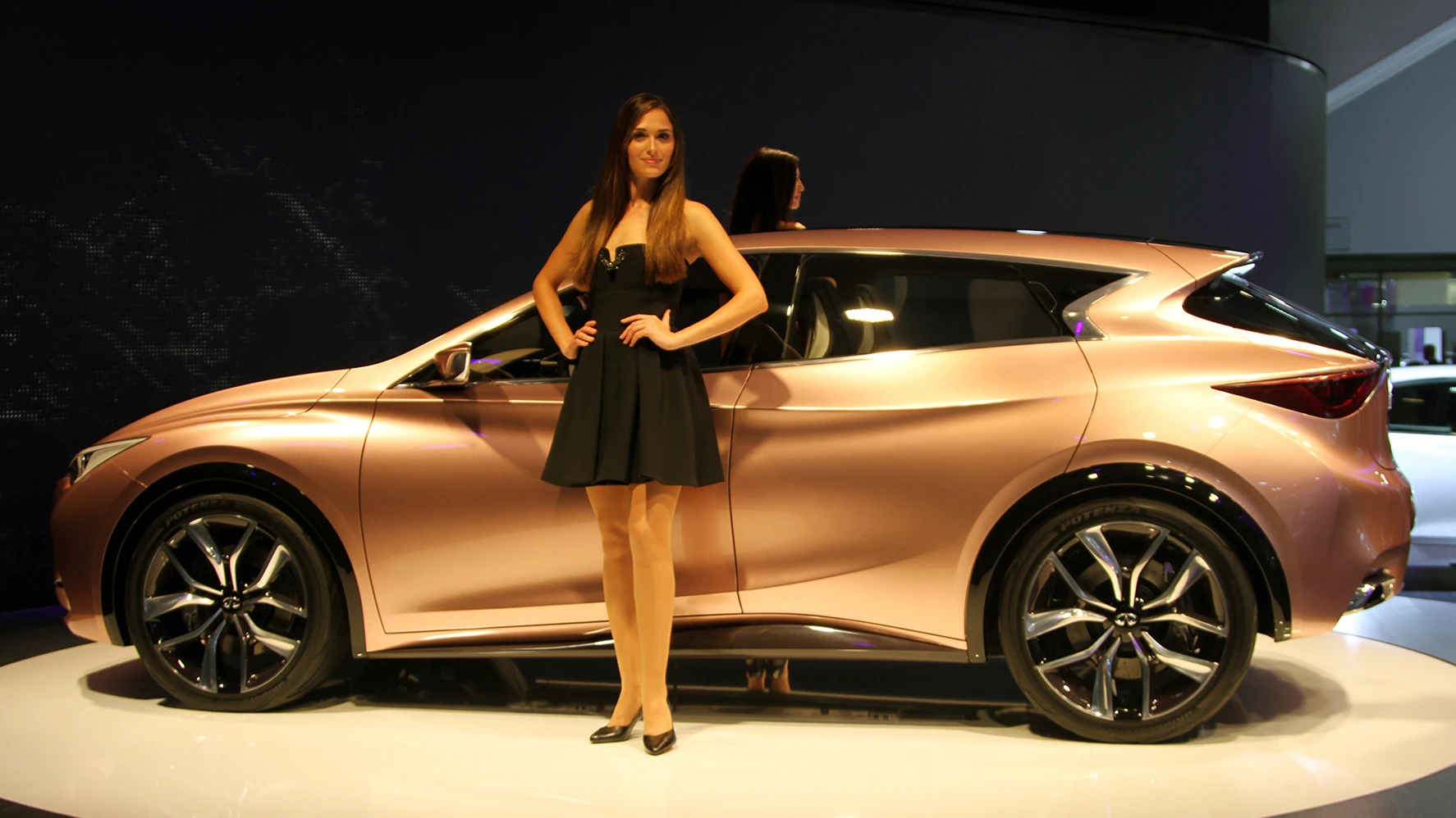 Infiniti stops short of deciding whether the Q30 is a coupe or hatchback (Photo: Gizmag)