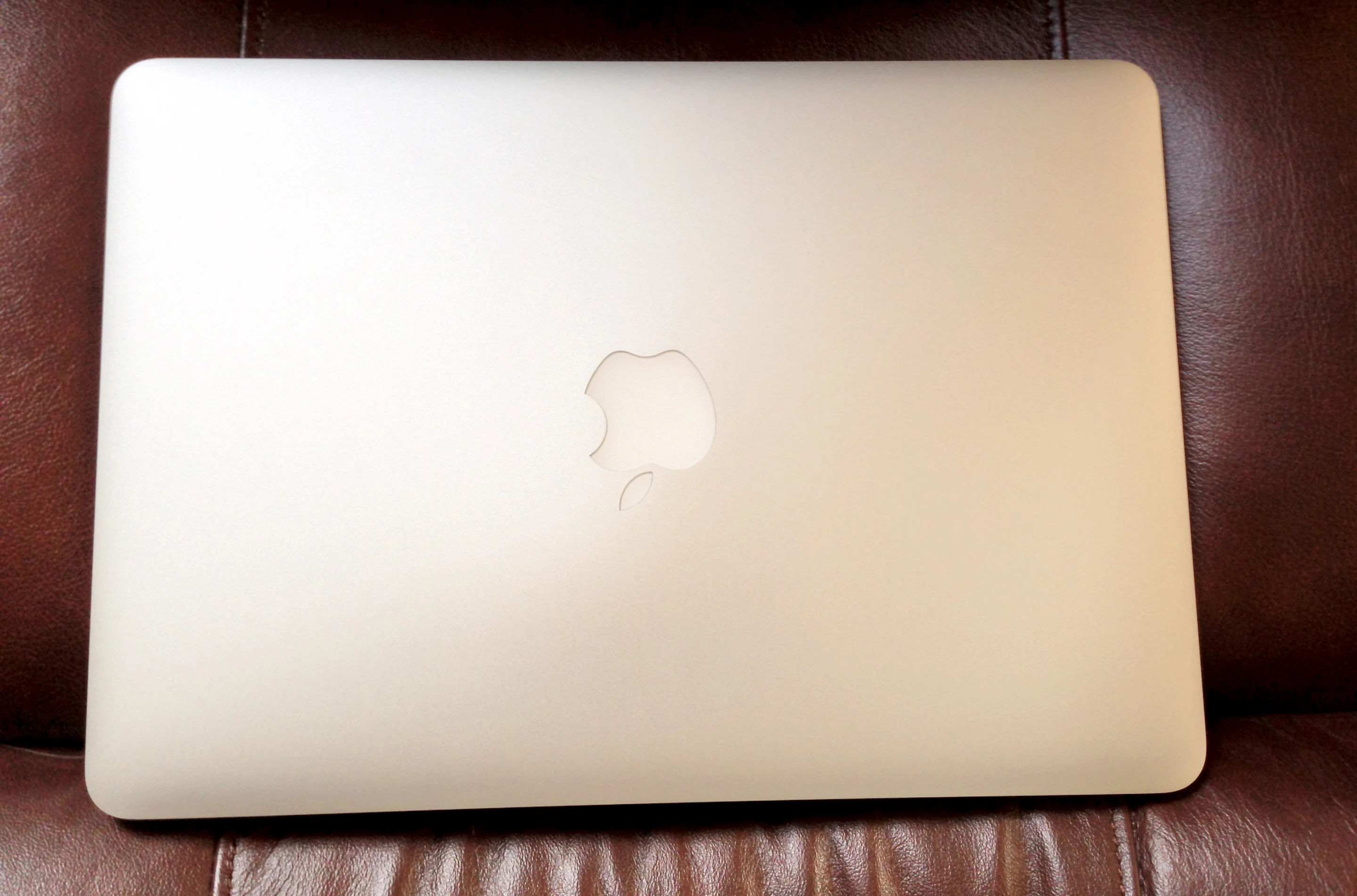 It doesn't look remarkably different from other MacBooks
