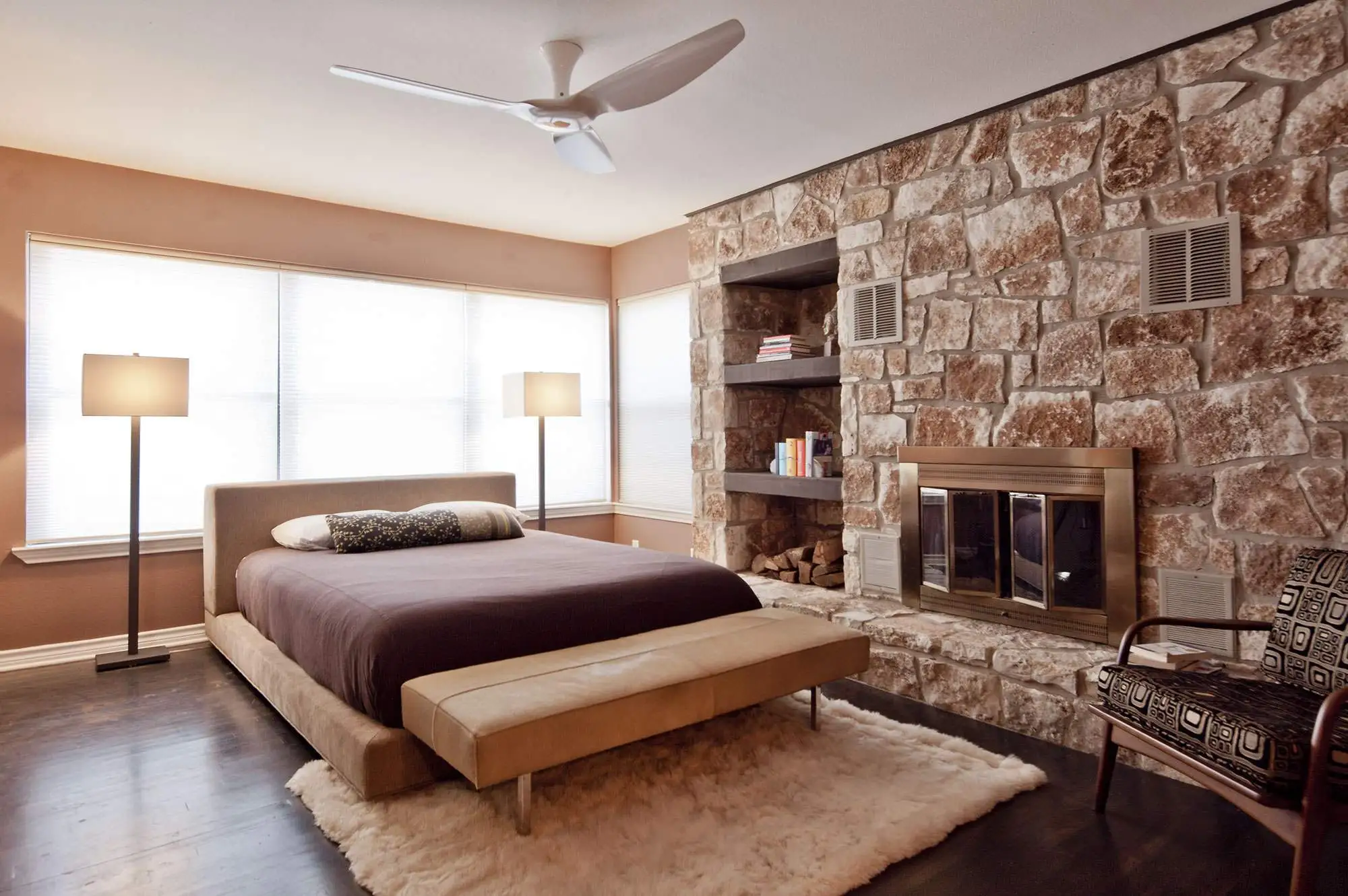 Haiku uses a built-in Wi-Fi module, infrared motion, ambient temperature and humidity sensors to help maintain the user's ideal room temperature