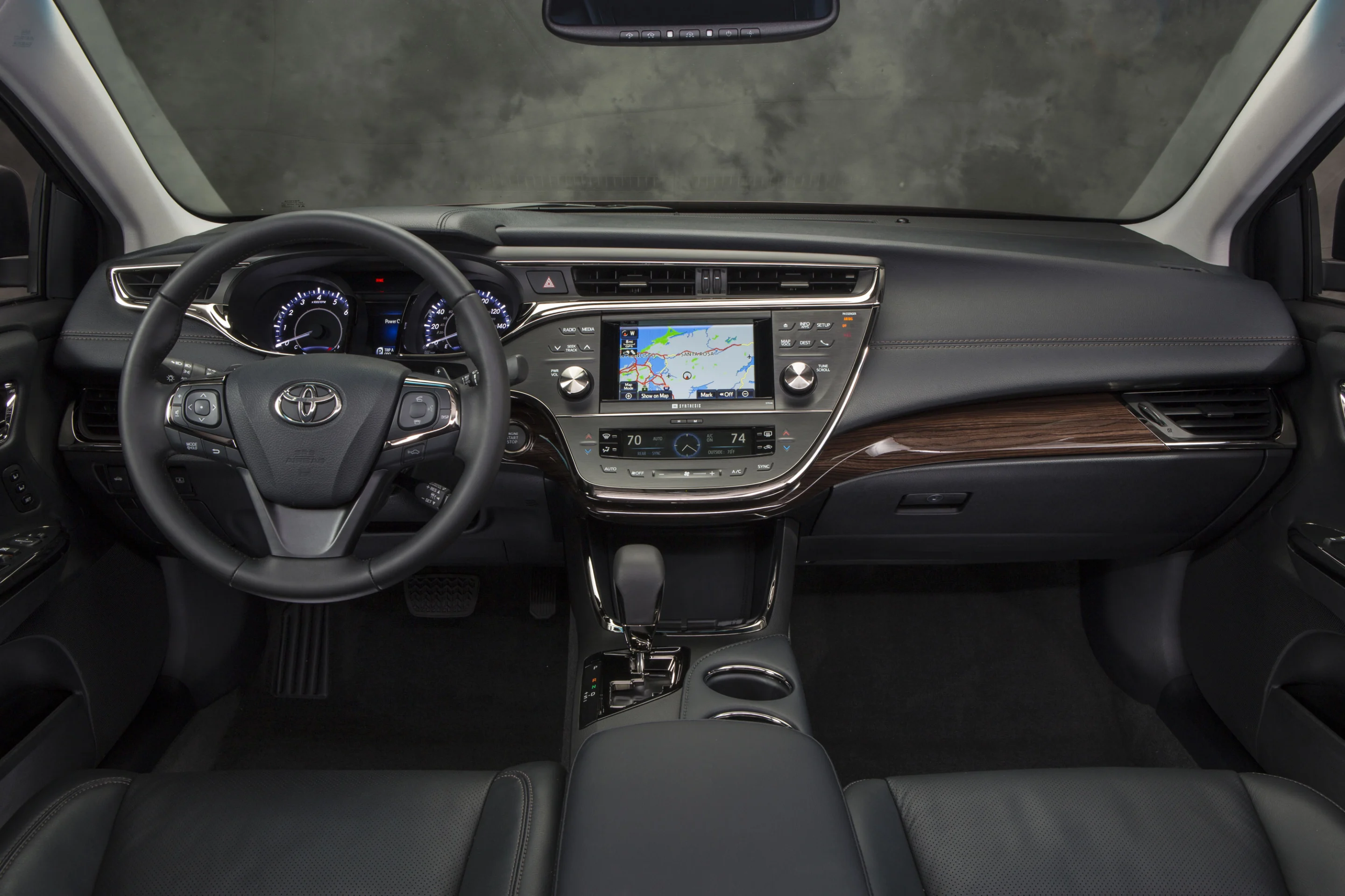 The Qi charger is integrated into the Ebin in the center console