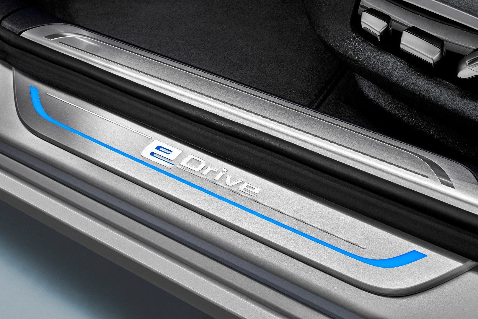 The eDrive logo also appears on the kick plates