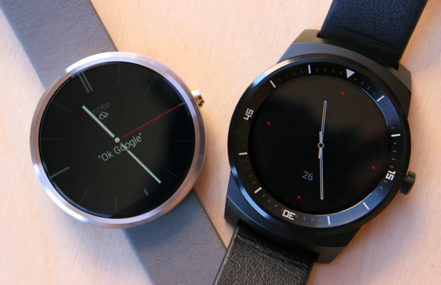 The Moto 360 (left) has a bigger screen and smaller bezels, but looks like a regular watch (Photo: Will Shanklin/Gizmag.com)