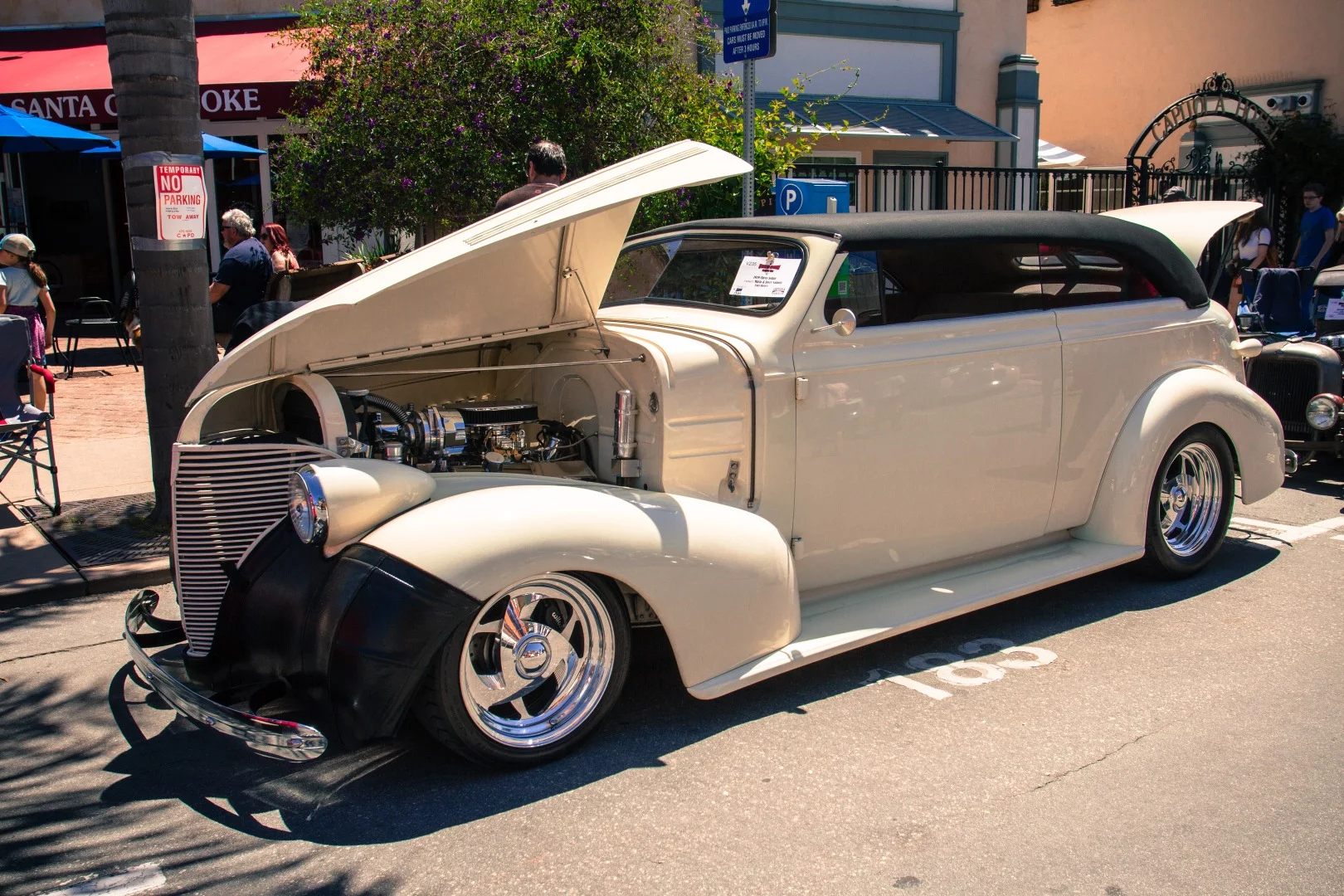 This 1939 Chevy Sedan looks a clean, not-over-the-top restoration ...