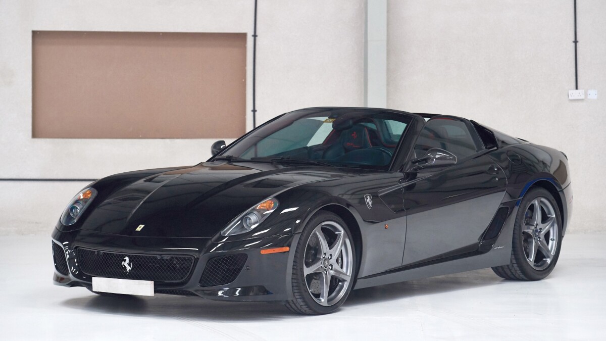 € 933,1252011 Ferrari 599 SA Aperta | Auction Description: RM-Sotheby's