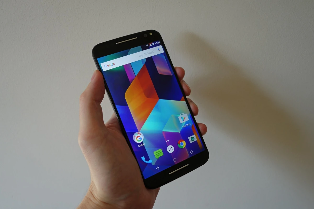 The Moto X Style/Pure Edition tries to hit the perfect balance of specs and price