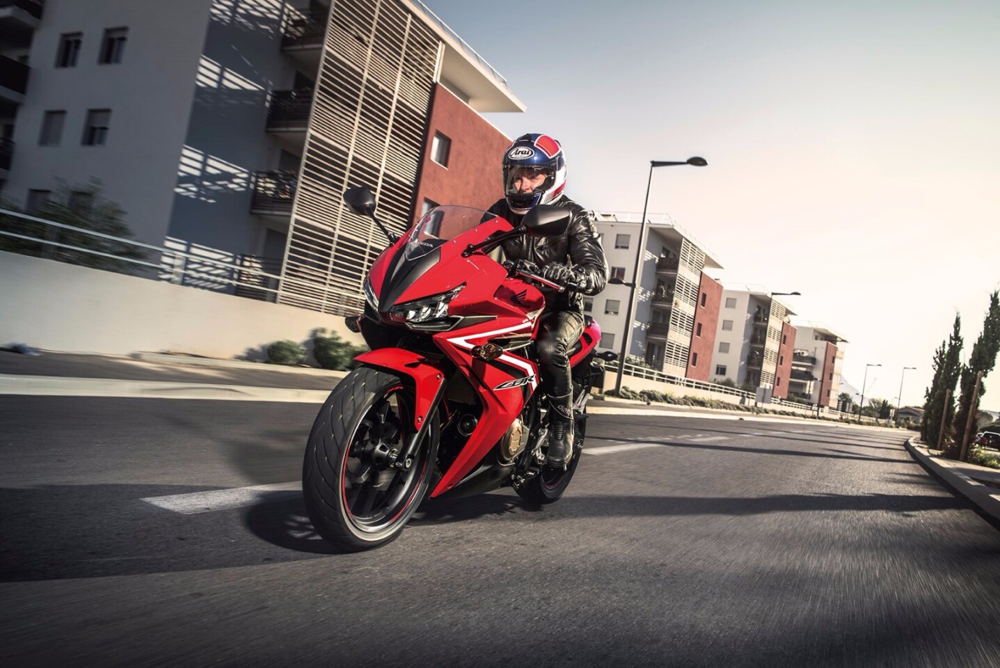 honda sharpens cbr500r sports bike