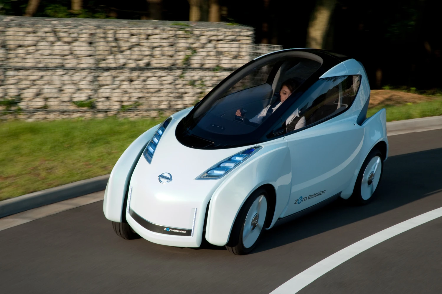 Nissan's LandGlider