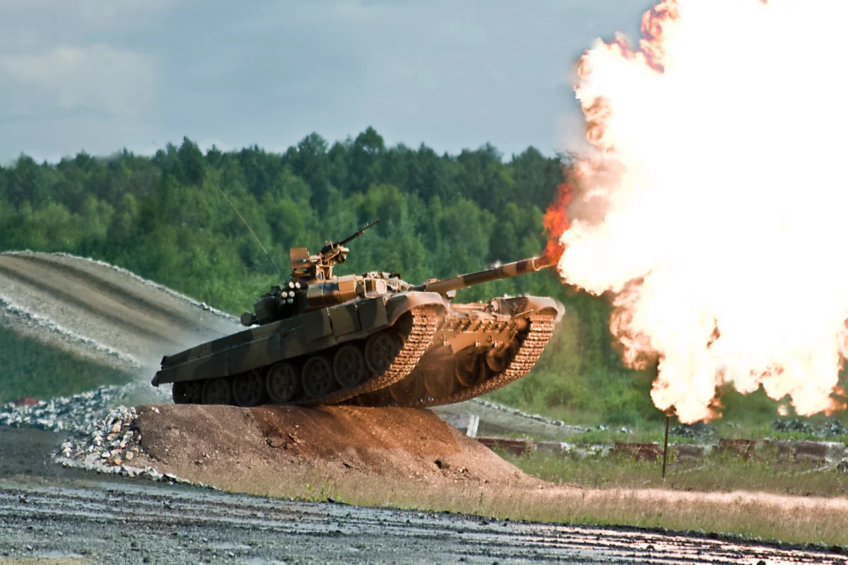 Static-colored tanks are so 20th century